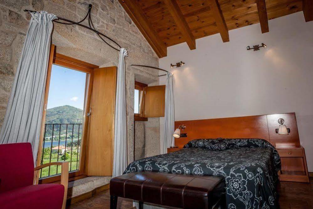 Casa Rural Abadia Eiras Rosal Exterior photo